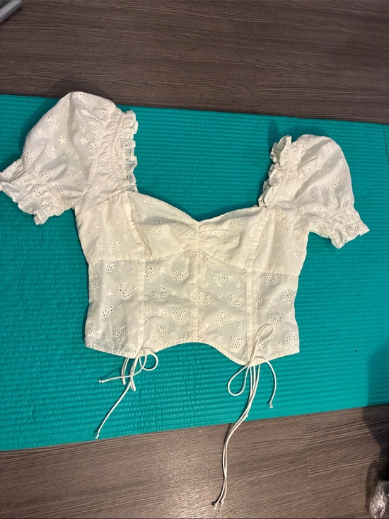 For Love And Lemons Tops - For Love & Lemons White Eyelet Puff-Sleeve Crop Top (moving-sale)